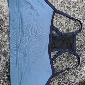 Women's Gap Fit Navy Blue Sport Bra Size M EUC